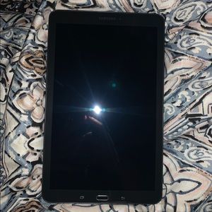 samsung tablet, never used.